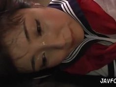 嫌がるロリＪＫに目隠しをして顔射セックスする強引男