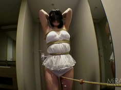 痙攣昇天の余韻「イかせてください」と連呼して仰け反る地味女。