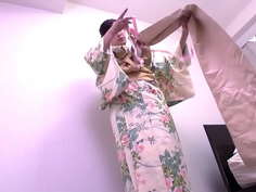 春だから上品に着物で面接に伺いました 浅井色織 2