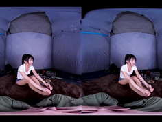 キャンプ中【突然の嵐】怖がるみつきちゃんを支えたら吊り橋効果でヤレました！しかも中出しw　渚みつき