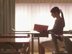 保健室に呼び出されて生徒の巨根の餌食になり中出しされる新人の美人女教師