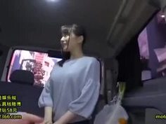 「恥ずかしいですってｗ」とか言ってサクッと車内フェラ抜きしてくれる美人妻！