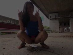 来たるべき期末試験に向けてお勉強の苦手な僕がいつになく真顔でマジメに授業に臨もうと気合いを入れて学校に来たのに担任の女教師が履くパツパツに股間に食い込んだパンツルックの無防備な着衣マンスジに視線を奪われて授業に集中出来ない 有馬ゆり