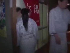 家族水入らずで温泉旅行を満喫→開放的になり過ぎた兄妹が近親パコｗ