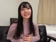 可愛い顔して剛毛オマ○コ！ クンニ大好き変態女子大生 びっしり生えた毛深いオマ○コを舐め回され変態覚醒…何度も中出しおねだりSEX