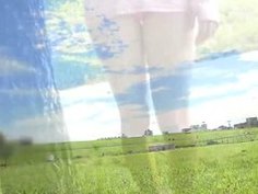 「んっ…苦ぃよぉ…」清楚美女がランチのお礼に外で濃厚フェラ抜きしちゃう