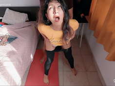 Solange Sun le dice a su novio " Amor, me das semen en mi boquita? Y A cambio te doy mi culo! - Y la cogen bien duro por atras y gime mucho de placer