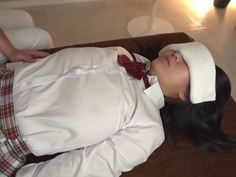 恥じらいのミルクライン コンプレックスのデカパイを揉みしだかれ恥ずかしもじもじ失禁乳アクメ！ 神坂朋子