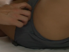 両親が突然不在…残された幼馴染とコンドームを買うお金もなく中出ししまくった日々 久留木玲