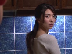 PRED-233 お義姉さんの美尻がエロすぎるから。理性が吹き飛びバックピストンで暴走中出ししてしまったボク… 山岸逢花