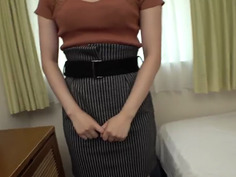 【初撮り】【正統派美人】【久しぶりのHで..】明るく話しやすい美女が久々のセックスに興奮を隠せず。快楽に貪欲な彼女は.. ネットでAV応募→AV体験撮影 1358