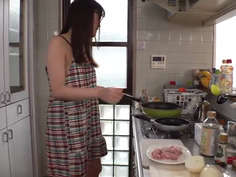 千葉のラーメン屋でバイトをしている隠れ巨乳な地味子のドM気質が開花！ドSチ○ポ責めで絶叫ハメ潮イキ狂い