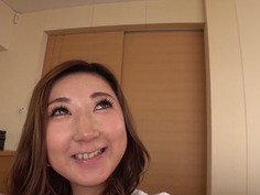 【初撮り】【日焼け×ギャル】【淫猥なTバック尻】海の家で働く日焼けギャルが参戦！！情欲をそそるエッチなからだと、可愛い照れ笑いが射精心をくすぐり.. ネットでAV応募→AV体験撮影 1337