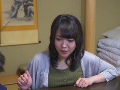 EQ-487 コタツの中で内緒で悪戯 歳の近い義母が欲情極まり近親○姦生中出し5