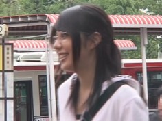 DANDY-144 「DANDY特別版 日本中を勃起させたあの女子校生は今！？もう一度逢ってメガチ○ポVer.」＆「隠しきれない大きな胸を無意識にゆらし誘惑する美淑女の小悪魔谷間を見せられて思わず勃起したらヤられた」