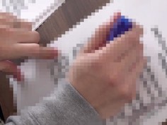 MEYD-496 旦那が喫煙している5分の間義父に時短中出しされて毎日10発孕ませられています…。 黒川すみれ