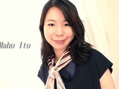 伊東真帆 奇跡の44歳 軟体熟女 旦那に内緒でAVデビュー！ ＜ダイジェスト付き＞