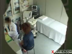 レディースクリニック検診隠し撮り No.2 21歳専門学校生マナミ