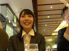 SHE-514 リアル素人縁結び企画 憧れの同僚社員とデキるかな？ お節介すぎるほどお世話します！二人っきりにさせて生盗撮4