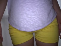 KUNK-071 爆乳のゆるギャルが引っ越ししたので早速、新居にお邪魔して色々汚してヤリました！！ レナ 素人使用済下着愛好会